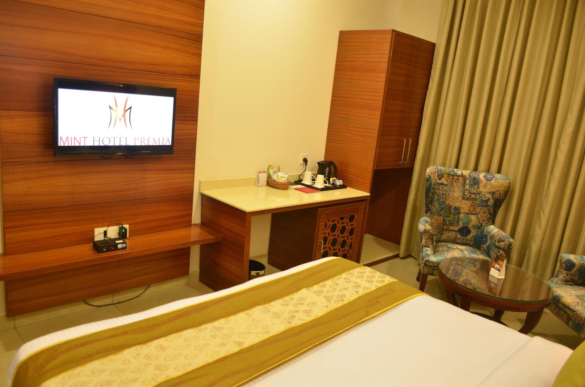Mint Hotel Premia Chandigarh, Zirakpur Zewnętrze zdjęcie
