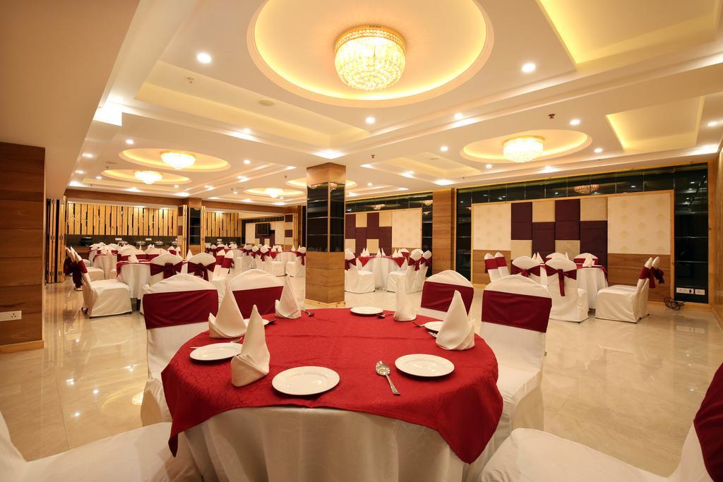 Mint Hotel Premia Chandigarh, Zirakpur Zewnętrze zdjęcie