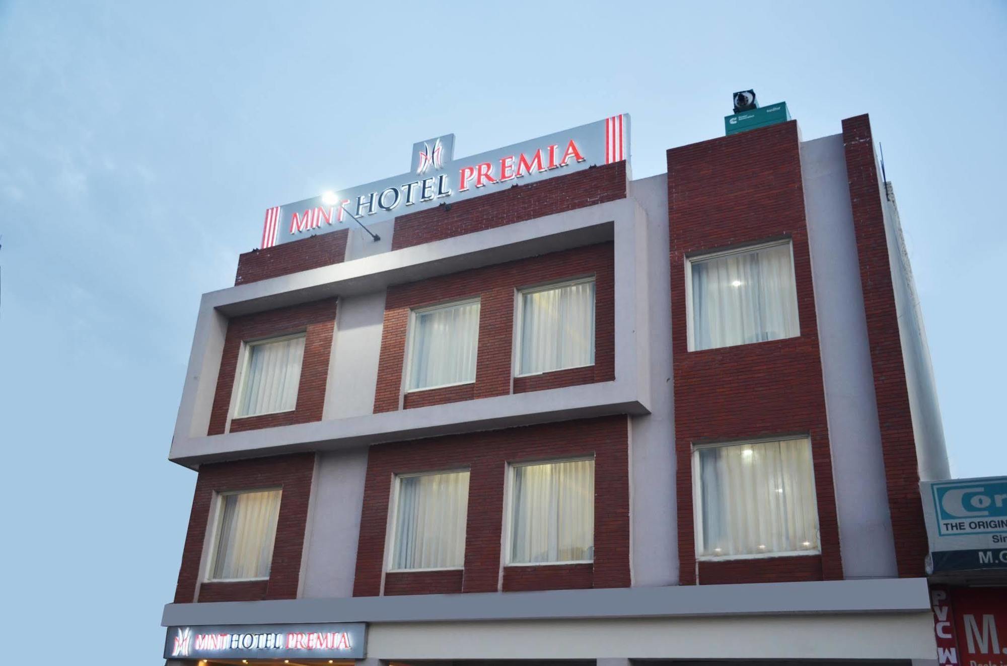 Mint Hotel Premia Chandigarh, Zirakpur Zewnętrze zdjęcie