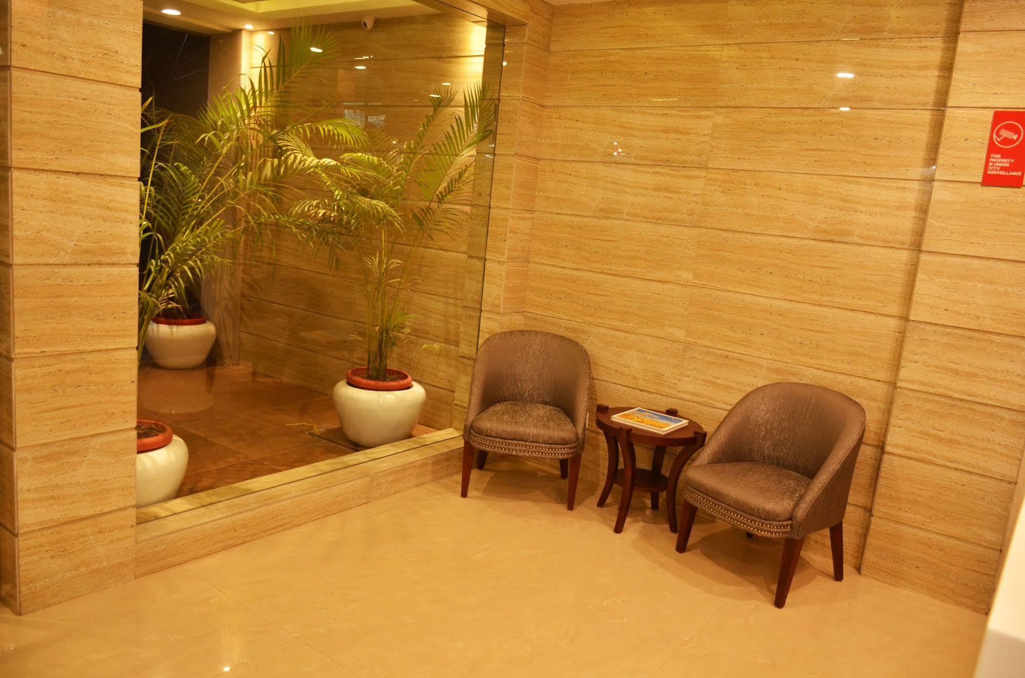 Mint Hotel Premia Chandigarh, Zirakpur Zewnętrze zdjęcie