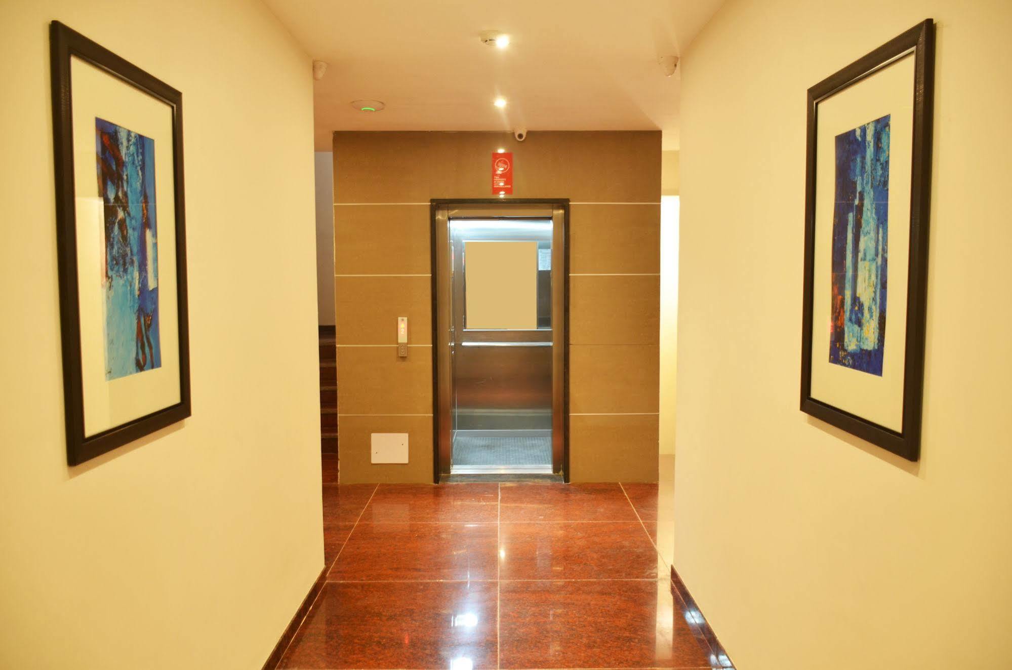Mint Hotel Premia Chandigarh, Zirakpur Zewnętrze zdjęcie